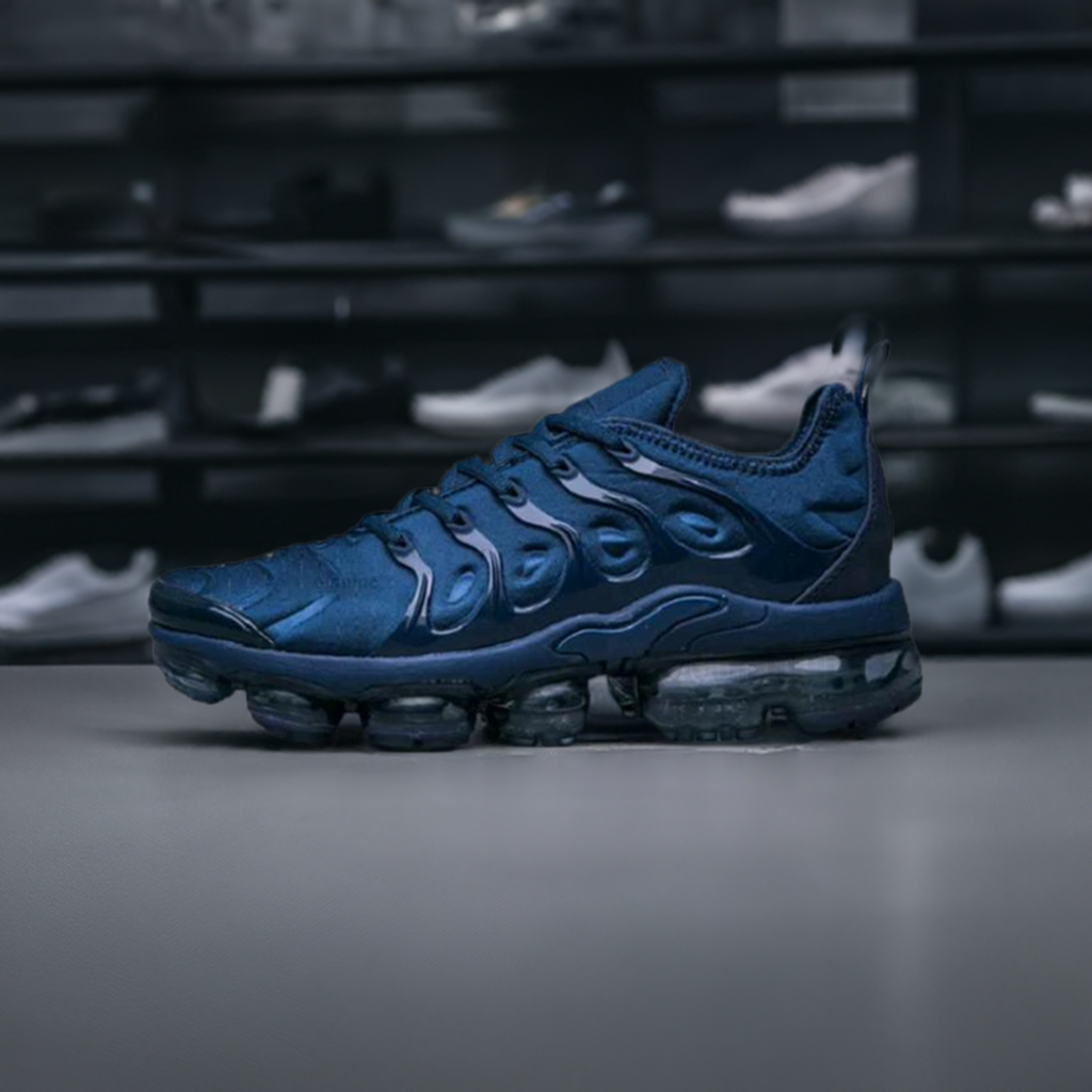Navy blue vapormax plus clearance